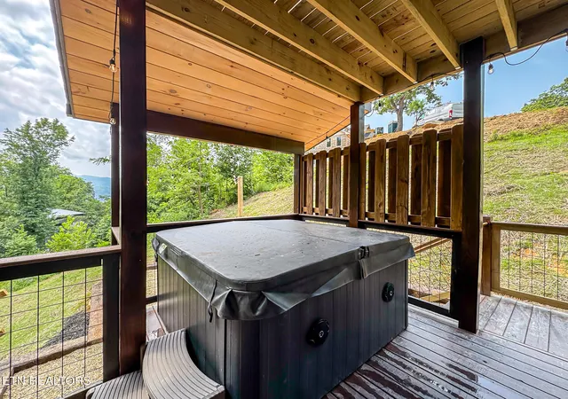 4th image of 626 Jess Field Rd, Gatlinburg, TN 37738 | MLS# 1350646
