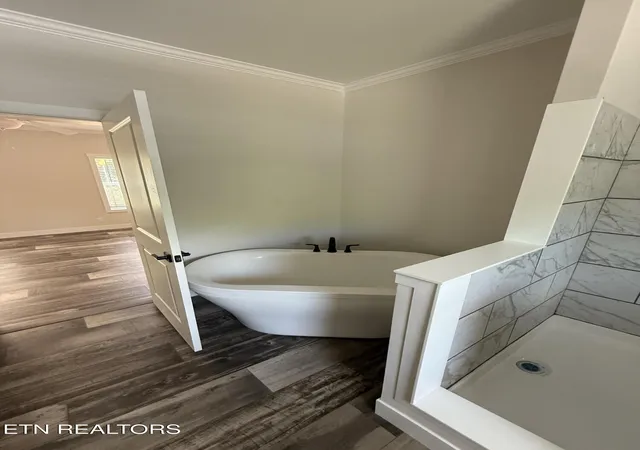 Photo 3 of Single family home for sale at 705 Robin Dr, New Tazewell, TN 37825 | MLS# 1350030 | Listing updated on 2026-10-05