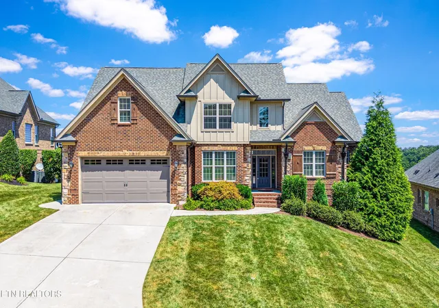 Photo 1 of Single family home for sale at 644 Blowing Rock Ln, Knoxville, TN 37922 | MLS# 1350243 | Listing updated on 2026-09-15