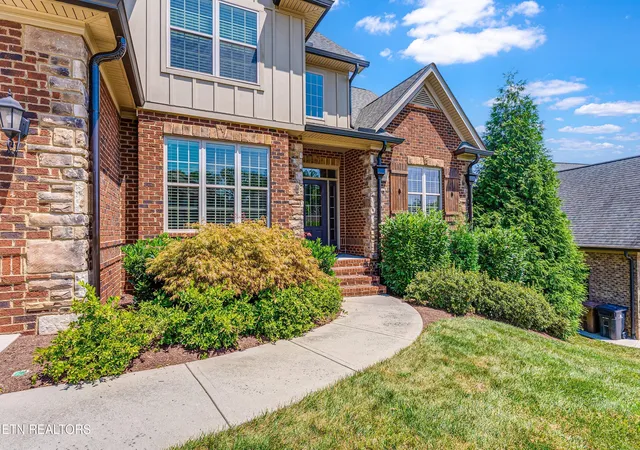 Photo 3 of Single family home for sale at 644 Blowing Rock Ln, Knoxville, TN 37922 | MLS# 1350243 | Listing updated on 2026-09-15