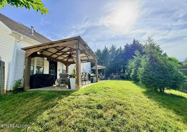 Photo 3 of Single family home for sale at 6407 Ridgewalk Ln, Knoxville, TN 37931 | MLS# 1350259 | Listing updated on 2026-09-05
