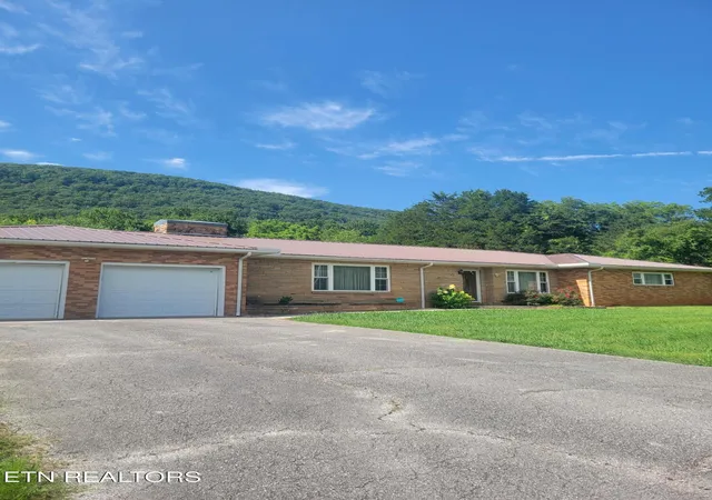 4th image of 132 Ridgecrest Rd, Harriman, TN 37748 | MLS# 1350065