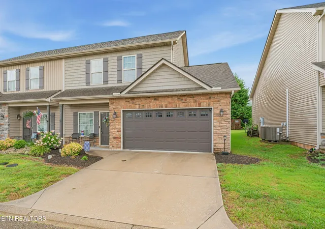 Photo 3 of Single family home for sale at 2408 Talbott Way, Powell, TN 37849 | MLS# 1350141 | Listing updated on 2026-09-11