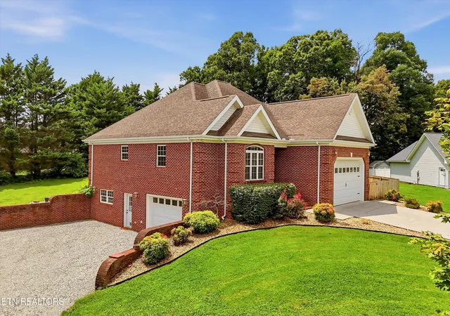 2nd image of 109 Brooklyn Cir, Madisonville, TN 37354 | MLS# 1350076