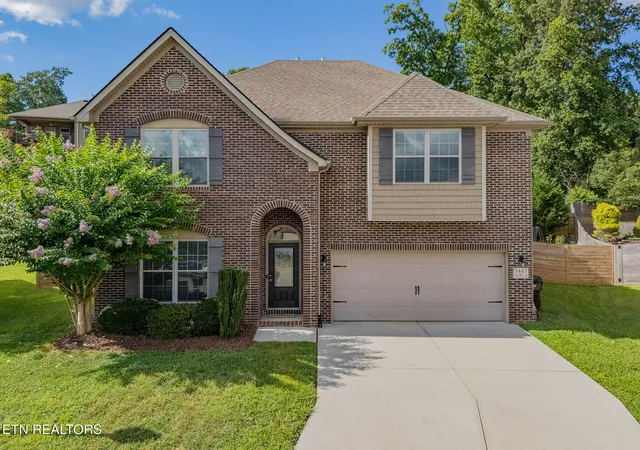 Photo 1 of Sale Pending at 3447 Greentree Ln, Knoxville, TN 37931 | MLS# 1350735 | Listing updated on 2026-08-28