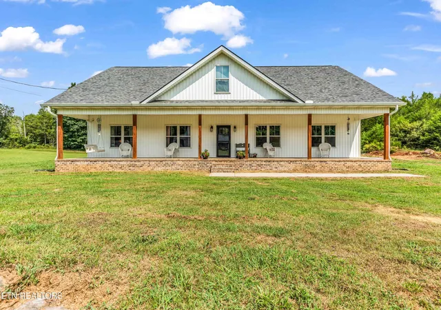 2nd image of 1560 W Dumplin Valley Rd, Dandridge, TN 37725 | MLS# 1351524