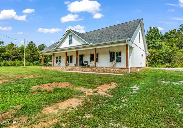 3rd image of 1560 W Dumplin Valley Rd, Dandridge, TN 37725 | MLS# 1351524