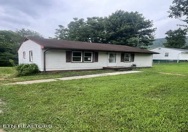1st image of 131 Howard Ave, Harriman, TN 37748 | MLS# 1350108