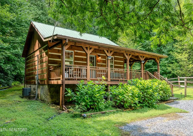 2nd image of 4424 Trail Hollow Rd, Cosby, TN 37722 | MLS# 1350106