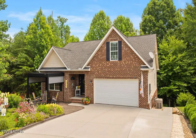 Photo 3 of Sale Pending at 600 Marston Ln, Knoxville, TN 37920 | MLS# 1350856 | Listing updated on 2026-09-01