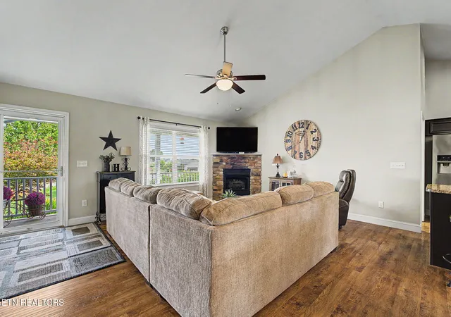 3rd image of 834 Wehali Tr, Kodak, TN 37764 | MLS# 1351113