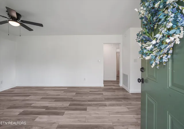 Photo 2 of Sale Pending at 2125 Mcclung Ave, Knoxville, TN 37920 | MLS# 1350385 | Listing updated on 2026-08-11