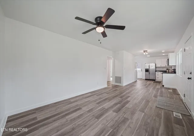 Photo 3 of Sale Pending at 2125 Mcclung Ave, Knoxville, TN 37920 | MLS# 1350385 | Listing updated on 2026-08-11