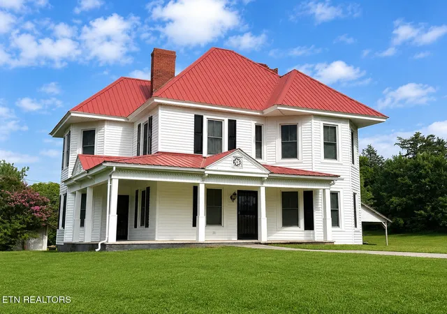 Photo 1 of Sale Pending at 1428 Flt Gap Rd, Jefferson City, TN 37760 | MLS# 1350102 | Listing updated on 2026-08-28