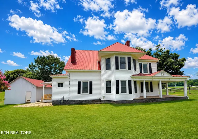 Photo 2 of Sale Pending at 1428 Flt Gap Rd, Jefferson City, TN 37760 | MLS# 1350102 | Listing updated on 2026-08-28