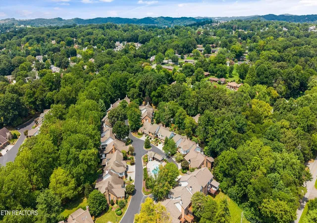 47th image of 946 Ethans Glen Dr, Knoxville, TN 37923 | MLS# 1352016