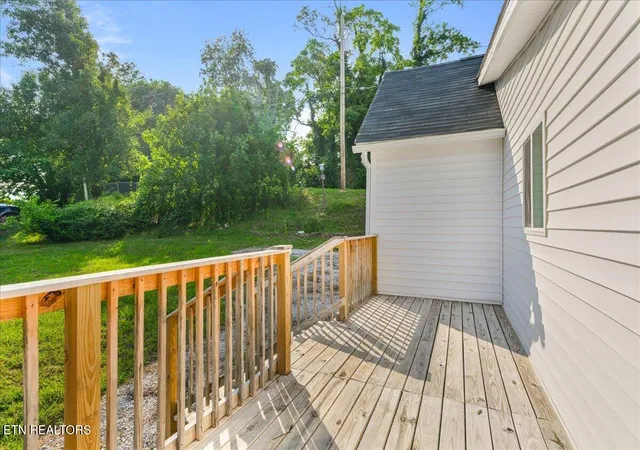 40th image of 608 E Walden St, La Follette, TN 37766 | MLS# 1350123