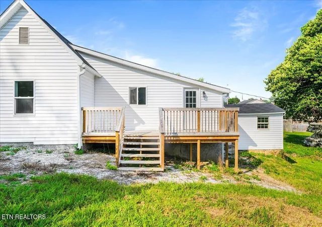Photo 3 of Sale Pending at 608 E Walden St, La Follette, TN 37766 | MLS# 1350123 | Listing updated on 2026-08-07