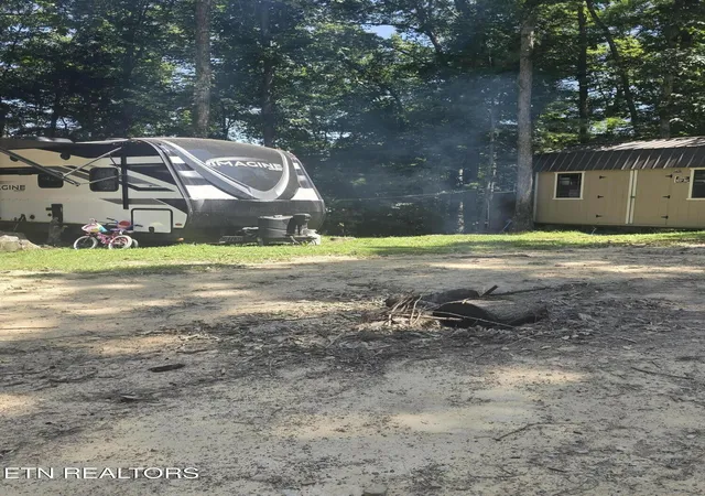 3rd image of 1478 Catoosa Rd, Wartburg, TN 37887 | MLS# 1350376