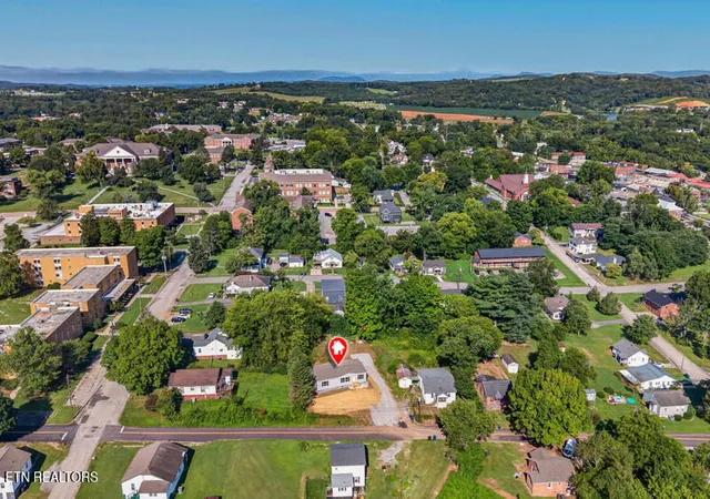 Photo 3 of Single family home for sale at 1809 High Ave, Jefferson City, TN 37760 | MLS# 1350122 | Listing updated on 2026-09-01