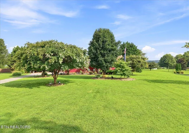 5th image of 416 Terry Point Rd, Dandridge, TN 37725 | MLS# 1350126