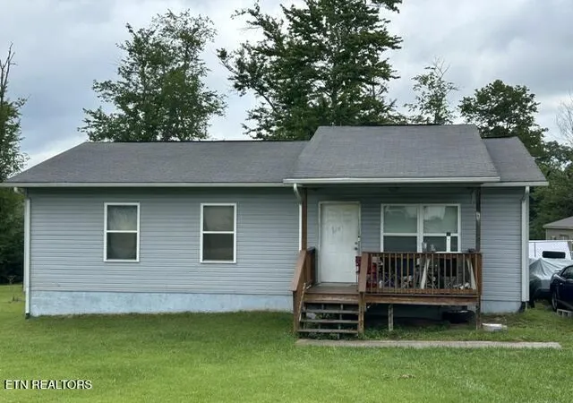 1st image of 510 Iris Cir, Crossville, TN 38555 | MLS# 1350937
