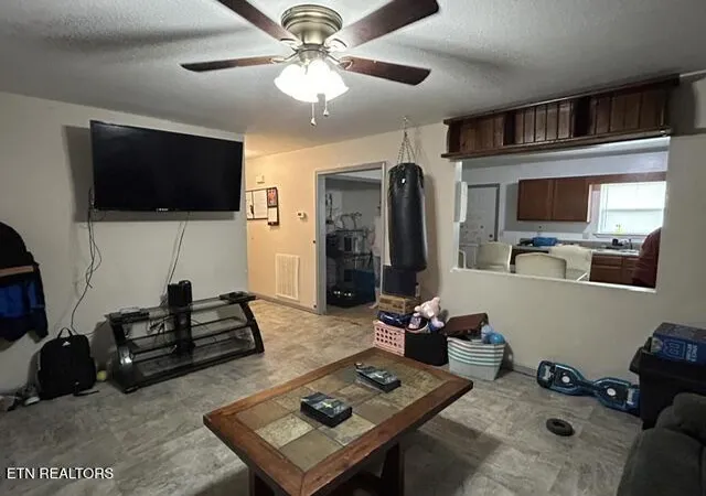 Photo 4 of Single family home for sale at 510 Iris Cir, Crossville, TN 38555 | MLS# 1350937 | Listing updated on 2026-08-07