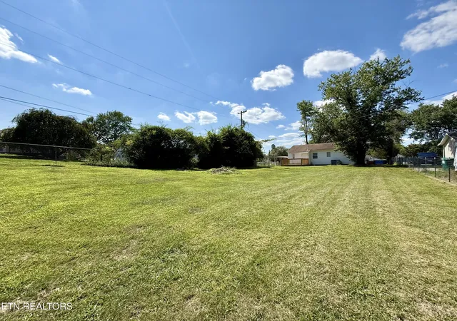 20th image of 2318 Grove St, Maryville, TN 37804 | MLS# 1350204