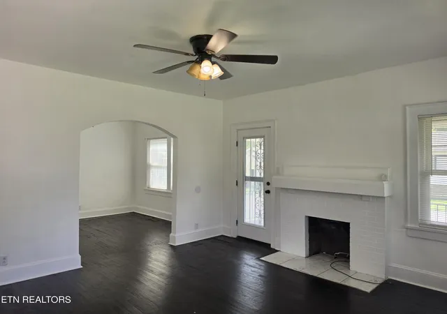 Photo 3 of Single family home for sale at 601 W Glenwood Ave, Knoxville, TN 37917 | MLS# 1350703 | Listing updated on 2026-08-05