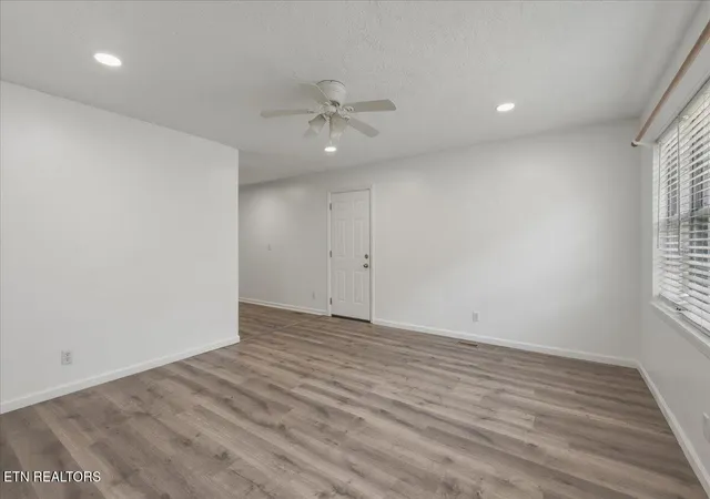 Photo 2 of Single family home for sale at 2216 Rifle Range Dr, Knoxville, TN 37918 | MLS# 1350189 | Listing updated on 2026-09-11