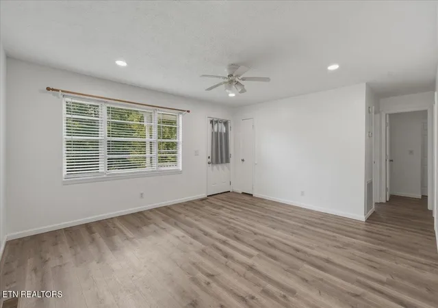 Photo 3 of Single family home for sale at 2216 Rifle Range Dr, Knoxville, TN 37918 | MLS# 1350189 | Listing updated on 2026-09-11