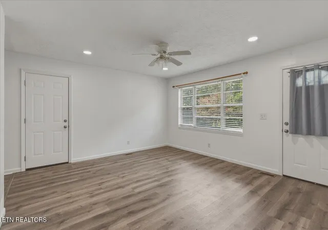 Photo 3 of Single family home for sale at 2216 Rifle Range Dr, Knoxville, TN 37918 | MLS# 1350189 | Listing updated on 2026-09-11