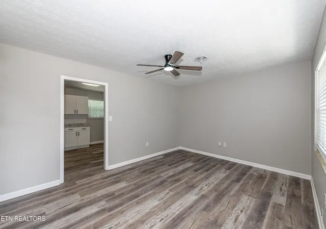 4th image of 677 Grant St, Alcoa, TN 37701 | MLS# 1350849