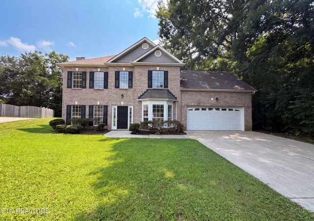 Photo 1 of Sale Pending at 6630 Provincial Dr, Knoxville, TN 37909 | MLS# 1350782 | Listing updated on 2026-08-09