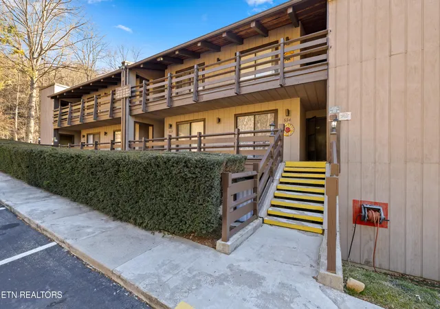 Condo for sale at 1081 Cove Rd #513, Sevierville, TN 37876 | MLS# 1350310