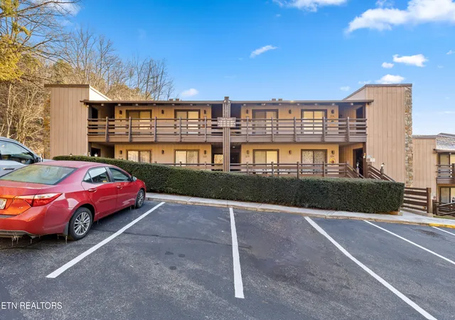 Photo 2 of Condo for sale at 1081 Cove Rd #513, Sevierville, TN 37876 | MLS# 1350310 | Listing updated on 2026-09-18