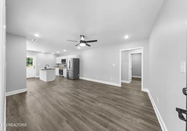 Photo 3 of Sale Pending at 994 Pinecrest Rd, Jacksboro, TN 37757 | MLS# 1350250 | Listing updated on 2026-08-24