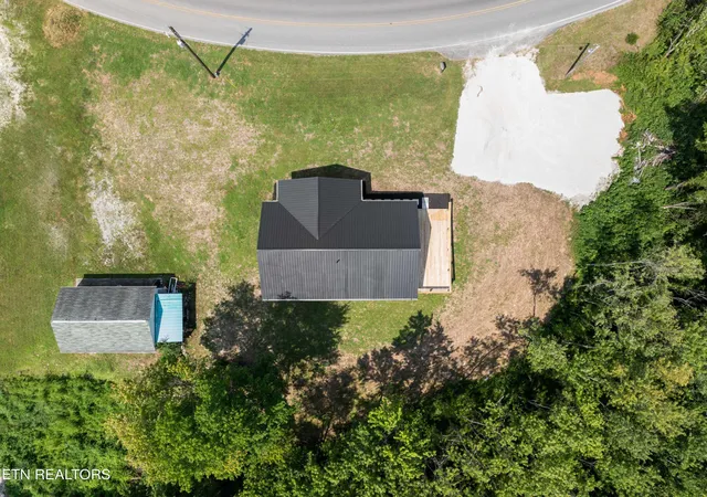 44th image of 994 Pinecrest Rd, Jacksboro, TN 37757 | MLS# 1350250
