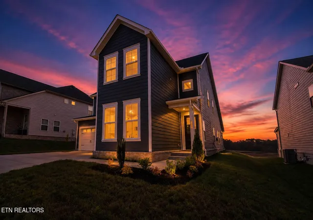 Photo 3 of Sale Pending at 528 Ivey Farms Rd (lot 85), Farragut, TN 37934 | MLS# 1350342 | Listing updated on 2026-09-02