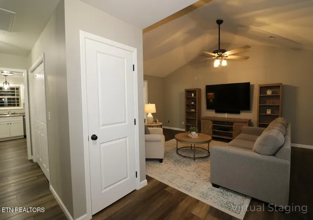 3rd image of 686 Taylon Ln, Oneida, TN 37841 | MLS# 1350560