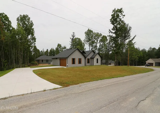2nd image of 607 Taylon Ln, Oneida, TN 37841 | MLS# 1350561