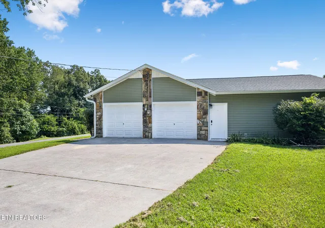 image of 213 Chapman Overlook Dr, Seymour, TN 37865 | MLS# 1351525