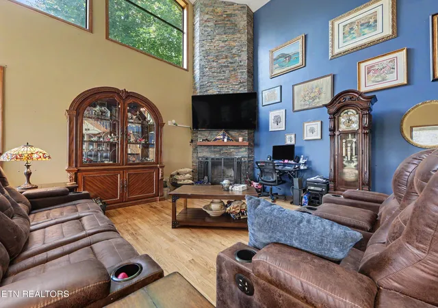 Photo 3 of Single family home for sale at 1738 Mountain Shrs Rd, New Tazewell, TN 37825 | MLS# 1350282 | Listing updated on 2026-09-30