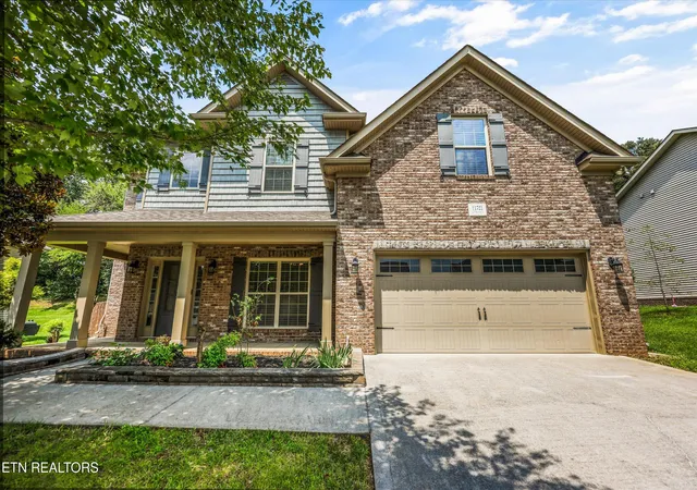 1st image of 11721 Autumn Glade Ln, Farragut, TN 37934 | MLS# 1351573