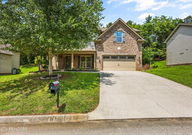 2nd image of 11721 Autumn Glade Ln, Farragut, TN 37934 | MLS# 1351573