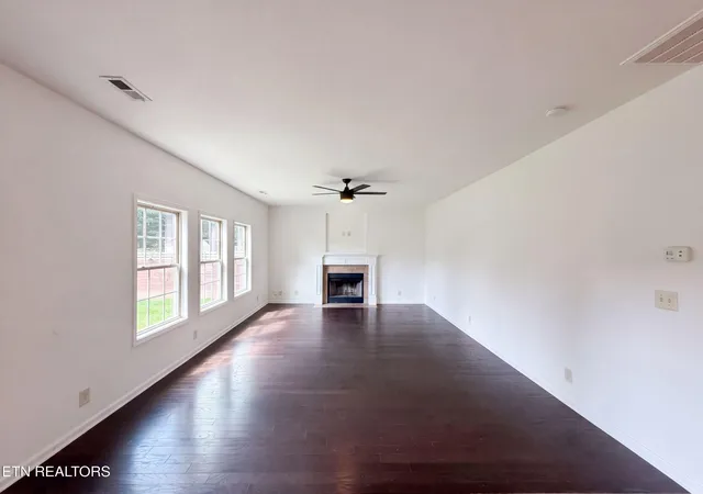 Photo 3 of Single family home for sale at 791 W Glenview Dr, Lenoir City, TN 37771 | MLS# 1351063 | Listing updated on 2026-08-20