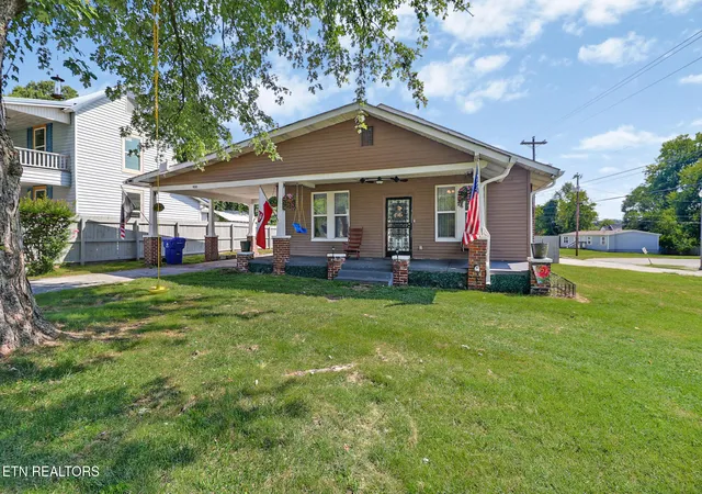 33rd image of 400 W Rockwood St, Rockwood, TN 37854 | MLS# 1350460