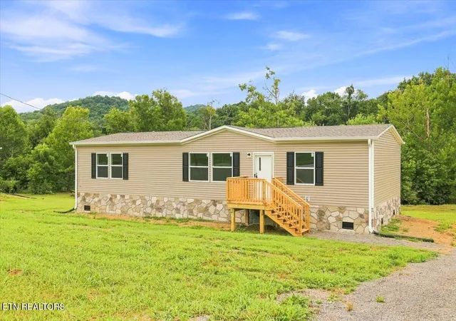Photo 2 of Single family home for sale at 5370 Rutledge Pike, Rutledge, TN 37861 | MLS# 1350306 | Listing updated on 2026-09-04