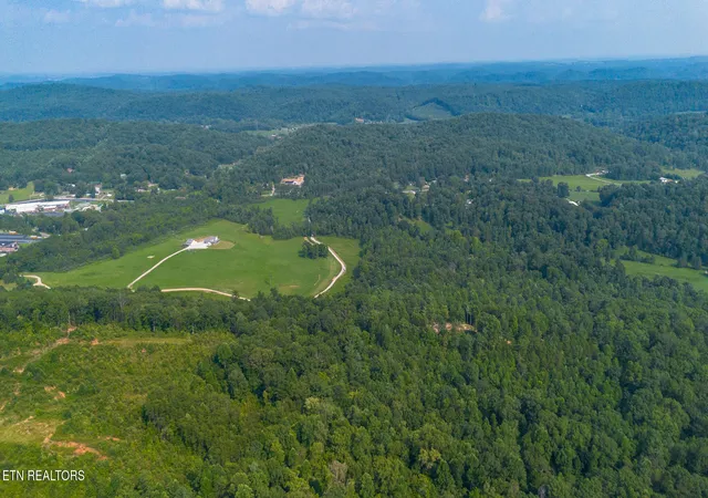 5th image of 210 Dogtown Rd, Ten Mile, TN 37880 | MLS# 1350352