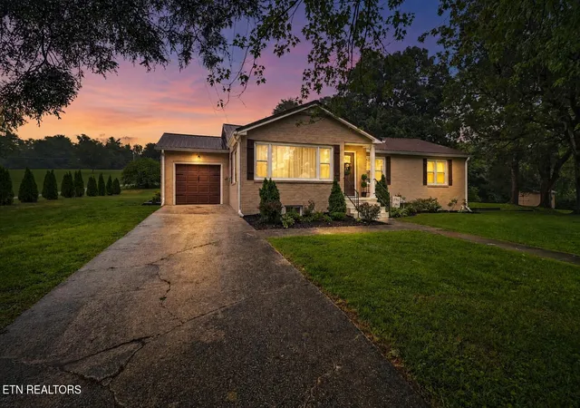 1st image of 817 Lawnville Rd, Kingston, TN 37763 | MLS# 1350329